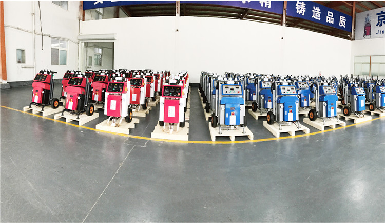 如何更好地發(fā)揮聚氨酯噴涂機(jī)設(shè)備的優(yōu)良性能